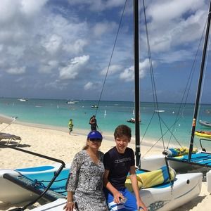 Meet your Posher, Zeba